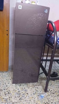 07709965859 ثلاجه عشره قدم بسعر 180