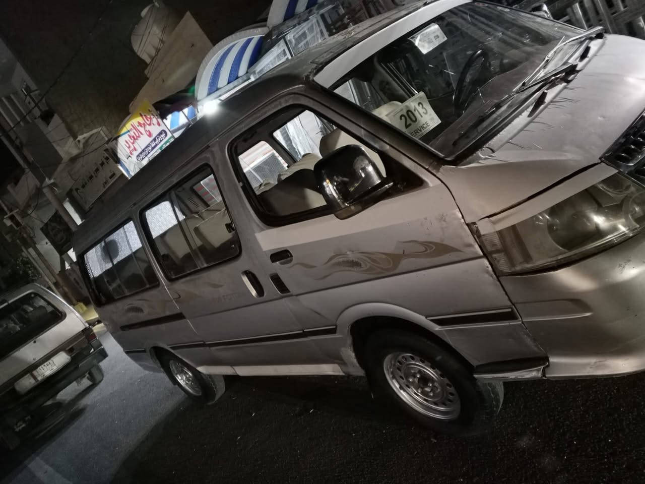 سيارة فتون موديل 14 للبيع كير واكسن مكفولات  سنويه استنساخ بسم مواطن السعر 30 وبيهة مجال بسيط مكانهة بغداد الحسينية للاستفسار اكثر عن السيارة اتصل عله الرقم ***********
