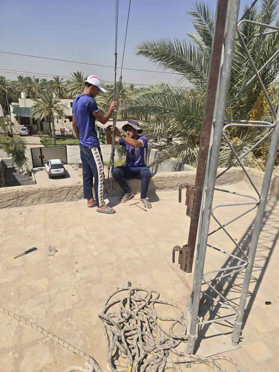 تم نصب ١٨ م كربلاء الحسينيه.
***********
علاء
