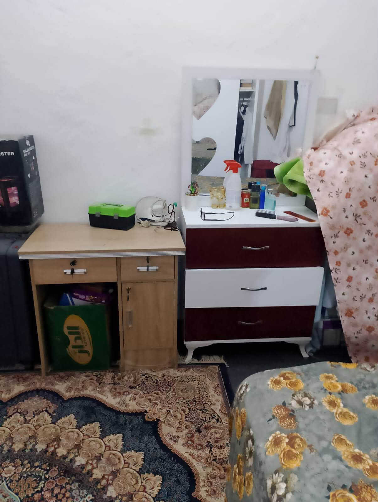 غرفة نوم • مفروش • عامود ١٢٦