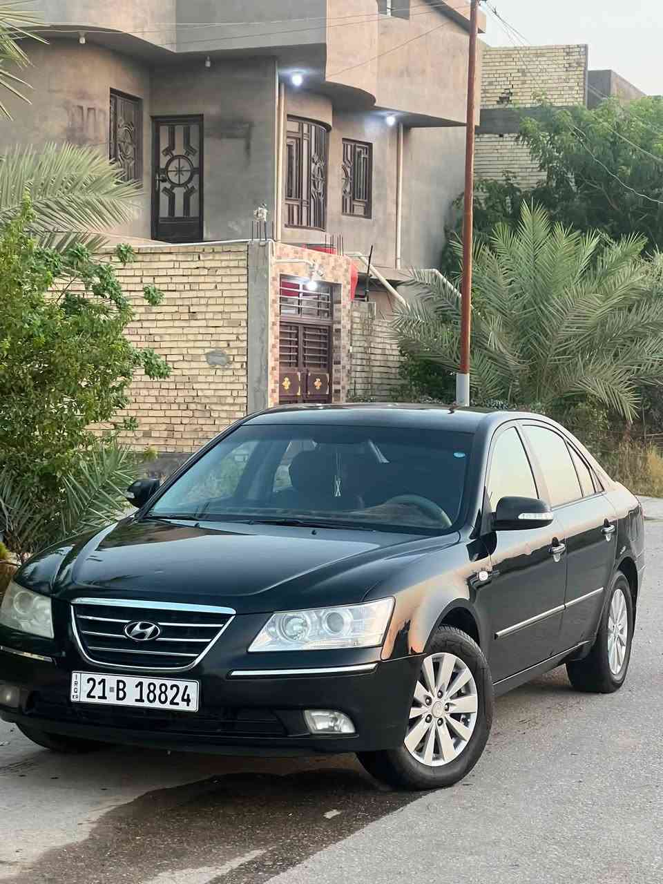 سوناتا ٢٠٠٩كوري فول عدا الفتحه جاهزه من كل نواحي ما تحتاج مصرف كبل لشارع تبريد كير محرك مكفولات سياره مال جناي صدر جديد هزه جديده رقم شمالي بسمي تحويل ثاني يوم (ضرر قطعه وحده سياره)  السعر ١٠٥وبيها مجال رقم*********** غير متواجد على النت
