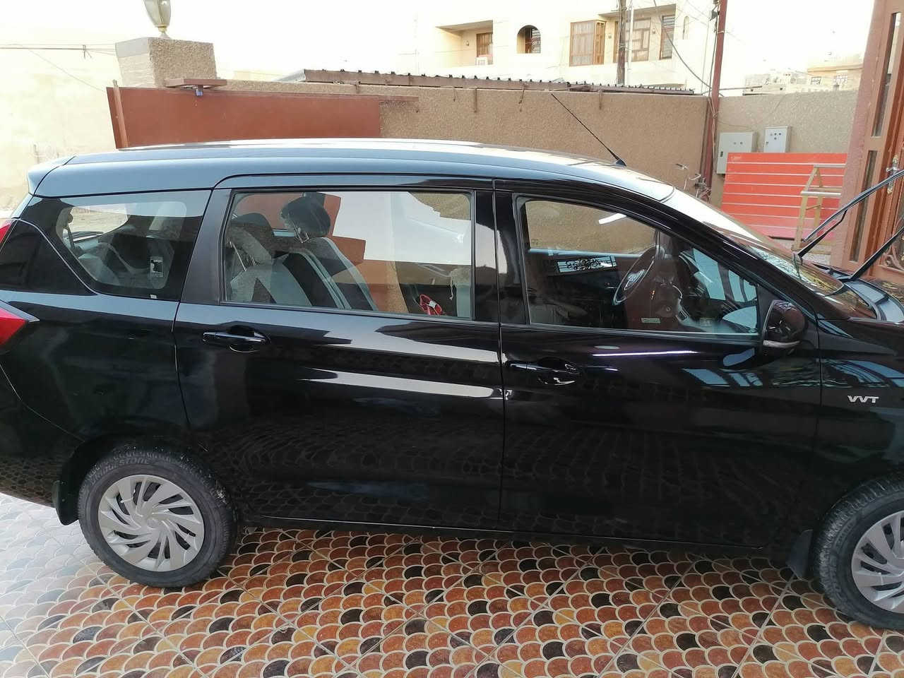 السلام عليكم سيارة سازوكي أرتيجا موديل 2018 رقم بغداد كير اوتوماتيك تبريد قطعتين اشاير بالمري سنويه نافذه لغاية 2029 حره باسمي السعر 115 وبي مجال بسيط مكان السياره محافظة صلاح الدين قضاء الدور للاستفسار موبايل *********** او عن طريق الواتساب
