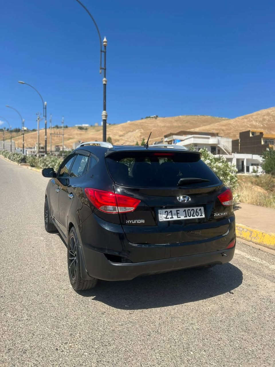 هۆندا تۆکسۆن ٢٠١٢
بێ بۆیاخ 
سەیارەیەکی بێ مەسرەف و پاکە تەنها کەمێک
کاڵبوونەوەی هەیە لەسەر بۆنیت 
نرخی ١١٩ و معامەلە.
*********** واتسئەپ

