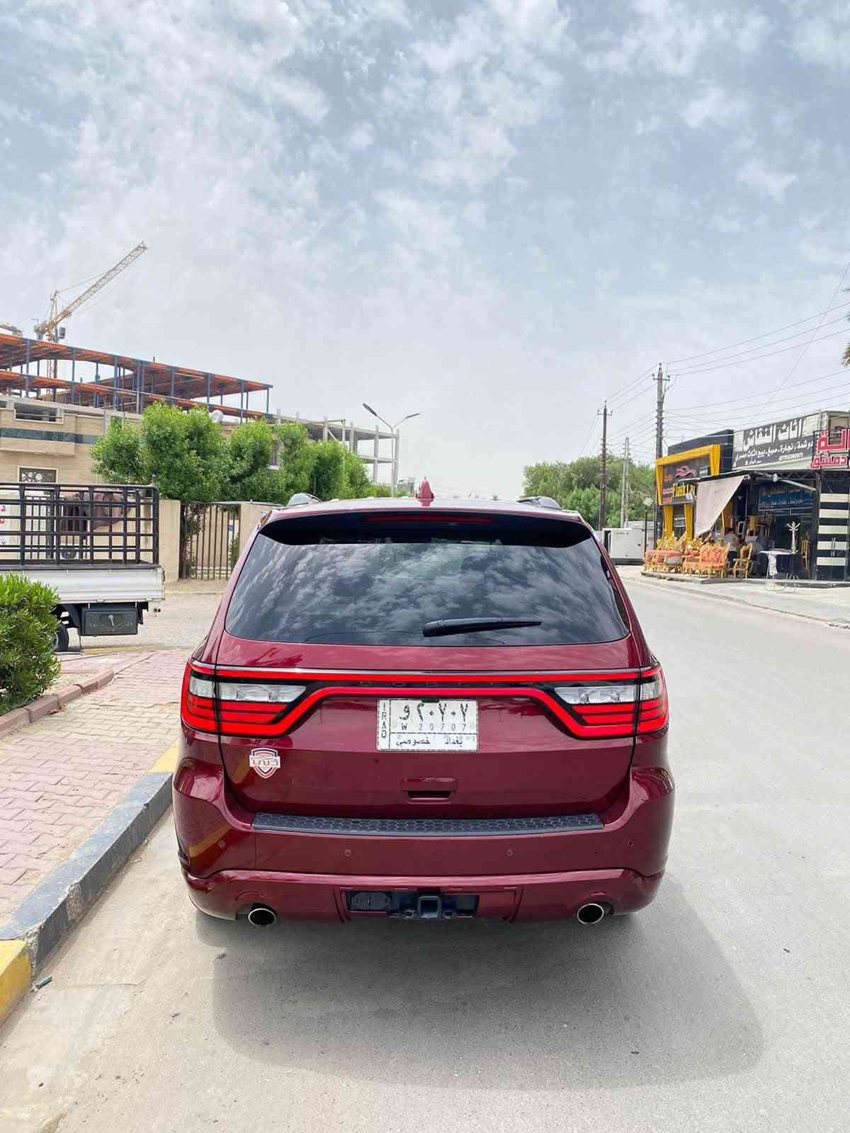 � للبيع Dodge Durango GT 2022 🇨🇦
    •كلين بدون حادث
•ماشية 90الف ميل
•قمارة سلايت
• وارد كندي 🇨🇦
• الفئة: GT
• الموديل: 2022
• المحرك: 3.6L Pentastar V6
• القوة: 295 حصان
• القير: أوتوماتيك 8 سرعات
• نظام الدفع: AWD فور ويل
• جنوط 20 إنچ
• 3 صفوف مقاعد
• تشغيل عن بُعد
• تشغيل بصمة + دخول بدون مفتاح
• تدفئة مقاعد أمامية
• تدفئة ستيرن
• كاميرا خلفية
• حساسات خلفية
• Apple CarPlay + Android Auto
• تحكم مناخي متعدد المناطق
• مثبت سرعة
• نظام ثبات وتراكشن كنترول
• ABS ونظام مراقبة ضغط الإطارات
***********
