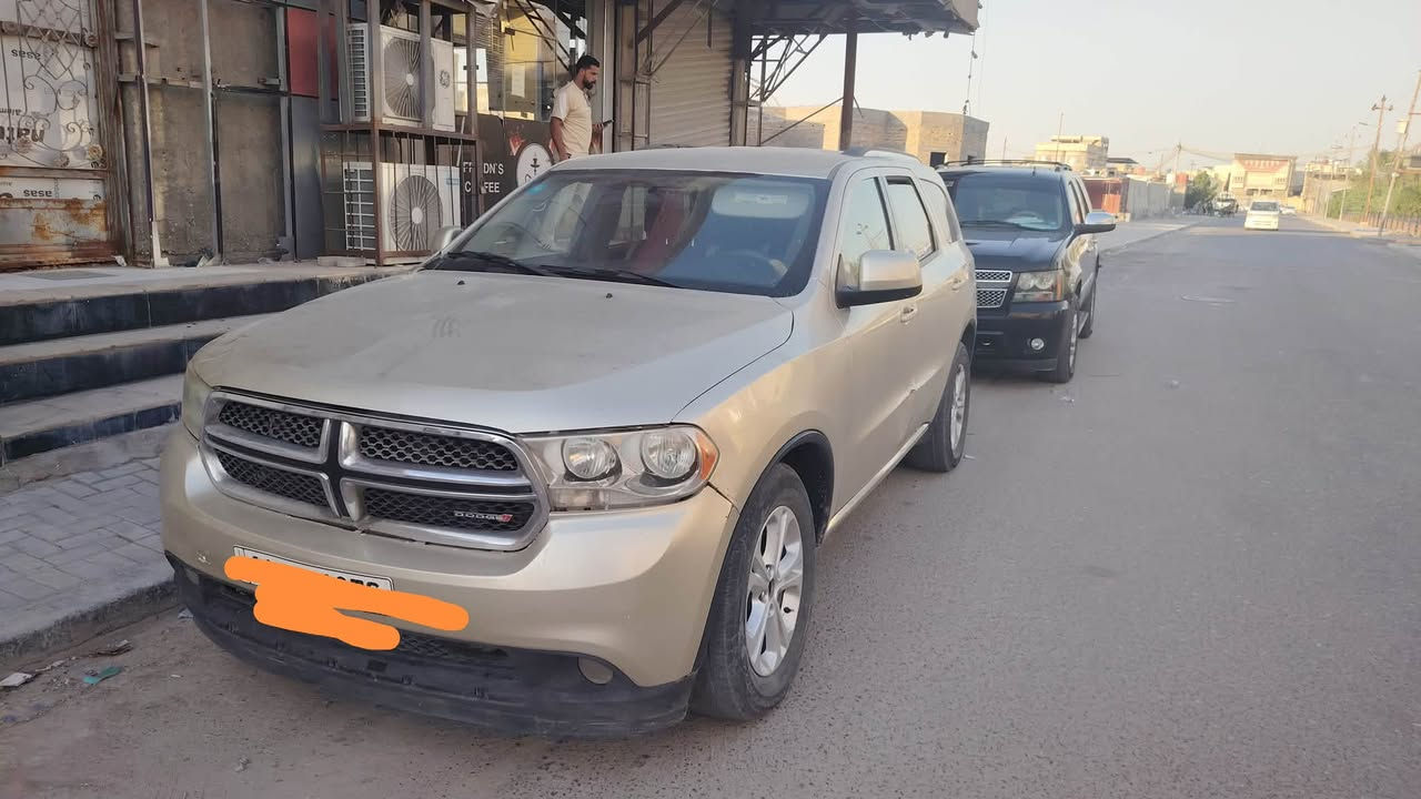 موديل ٢٠١٢سعر ١٣٠ سته سلندر سياره جاهزه من كل نواحي مكانها بصره طويسه***********
