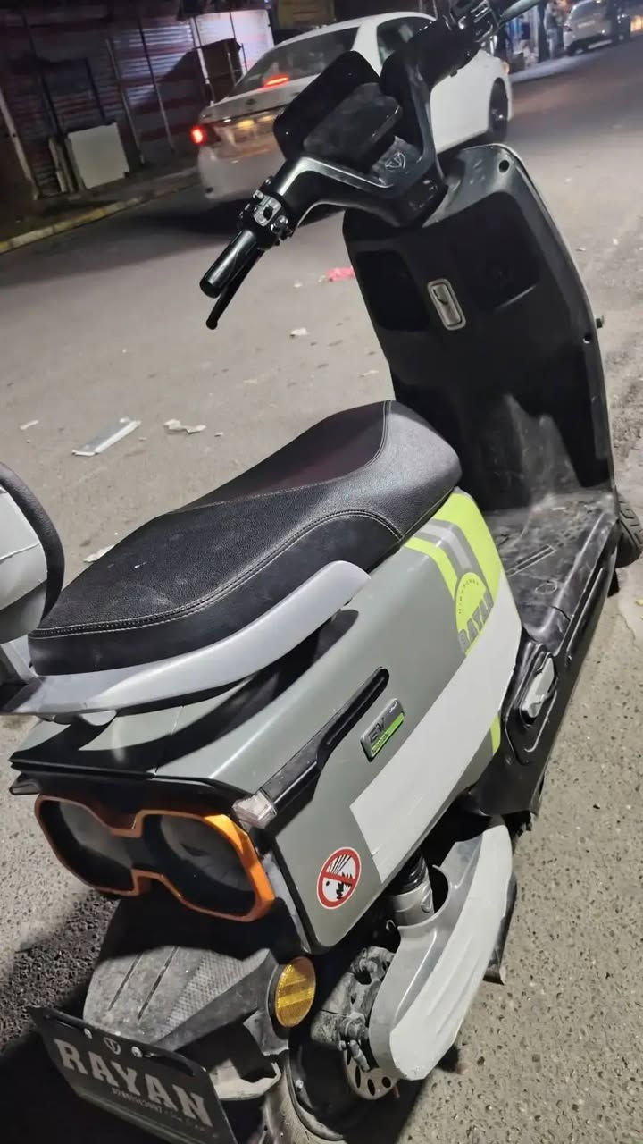 pfgfsfyp
السلام عليكم ورحمه الله وبركاته 🔋 

دراجه أم عيون كفاله🔋

بطاريه مسطره 🔋

شروجات 2🔋

هورن 🔋

اشاير يمنى يسرى 🔋
3نمر 🔋
لايت عادي ناصي 🔋
الملف 1500🔋
نظام R🔋
سرعه 55حقيقي 🔋 
سعر 750بيها مجال شي بسيط 
 حي جهاد الحمدانيه قرب افران القارب
رقم ***********
