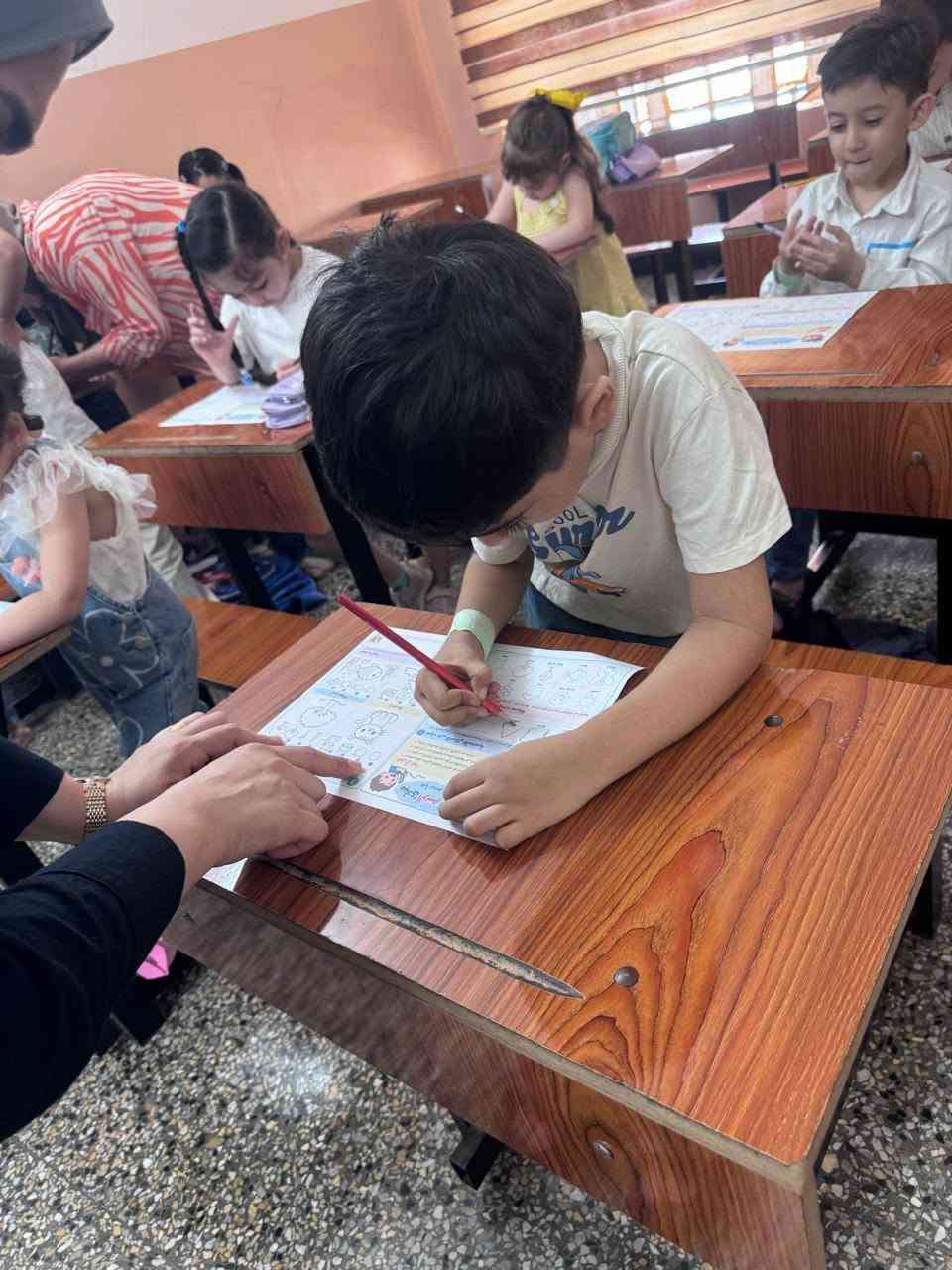 تبارك الذي جعل في الاطفال زينة الحياة الدنيا.

الصفوف التمهيدية التي انطلقت هذا الموسم.

درس الرسم حسب منهاج الروضة. في روضة البناء التربوي نتعلم الرسم حسب المنهاح.

التسجيل مفتوح. لا تنتظر حتى بداية الشهر القادم. سجل وتجنب الازدحام ونفاذ المقاعد.

***********
