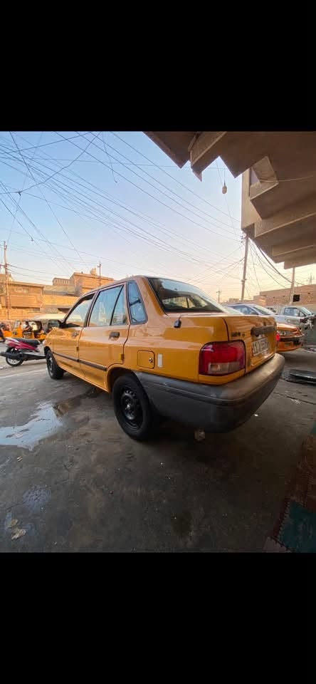 سلام عليكم سايبه مديل 15 السياره جديده وكله كامله تبريد شغال السعر ٣٨ مكاني المشتل الرقم ***********
