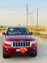 جيب لاريدو2011 فول مواصفات1/1عدا الفتحة كير ومحرك وحدادية كفالة السيار...