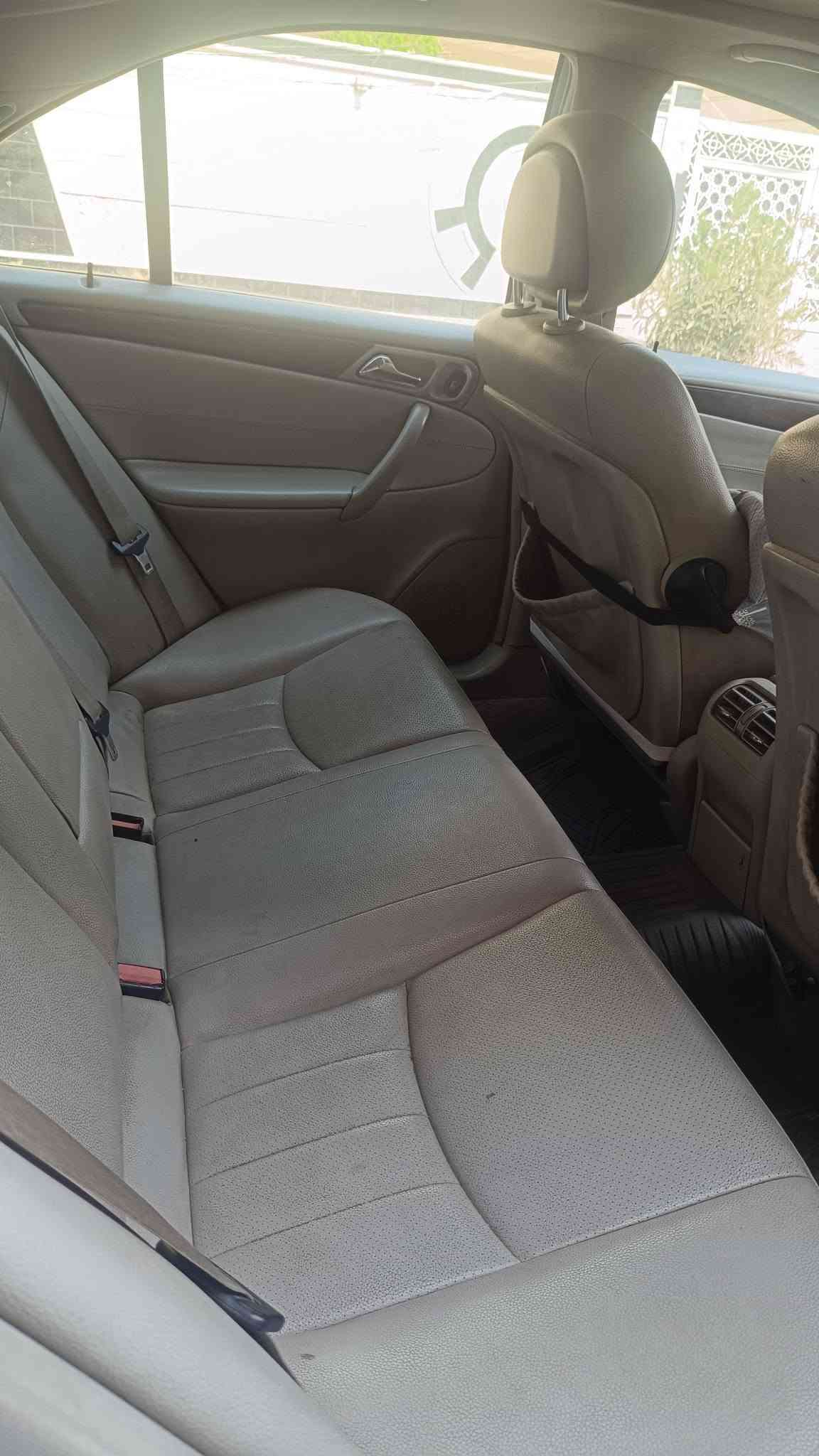مارسدس C280 مديل 2007 رقم بغداد دولي
 فول مواصفات فتحه .تحكم استيرن جهتين.
كشنات جلد كهربائي.اشاير بلمري برده خلفيه 
 مصبوغه احزام جماليه .محرك 6سلندر 
.السعر 72ورقه بيع أو مراوس حسب القناعه 
رقمي استفسار أكثر ***********
