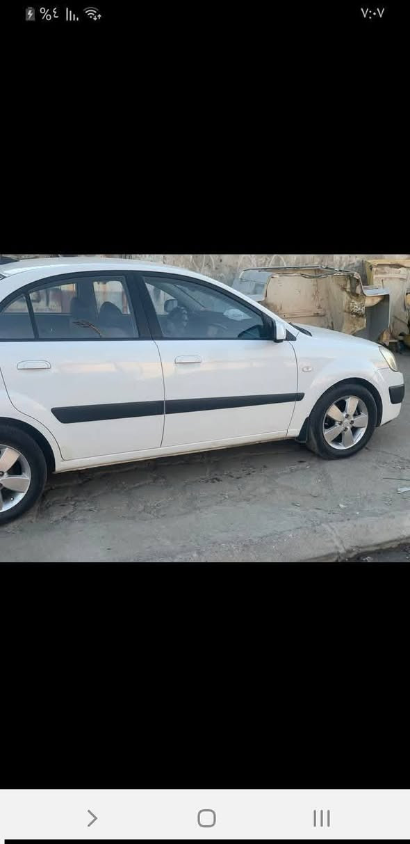 كيا برايد2009 بدون ضرر بدون صبغ محرك كير شرط  رقم نينوى سيارة نظيفة سعر 105 وبيها مجال موبايل *********** معارض الي عندو انترا 2010او2011حسب  القناعة والاتفاق

