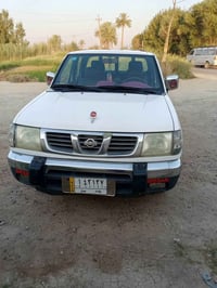 بيك أب نيسان • دبل • ٢٠٠١