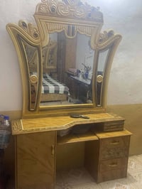 عندي اغراض بيت للبيع استخدام قليل ونضيف جدا للاستفسار عل الرقم٠٧٧٥٦٨١١...