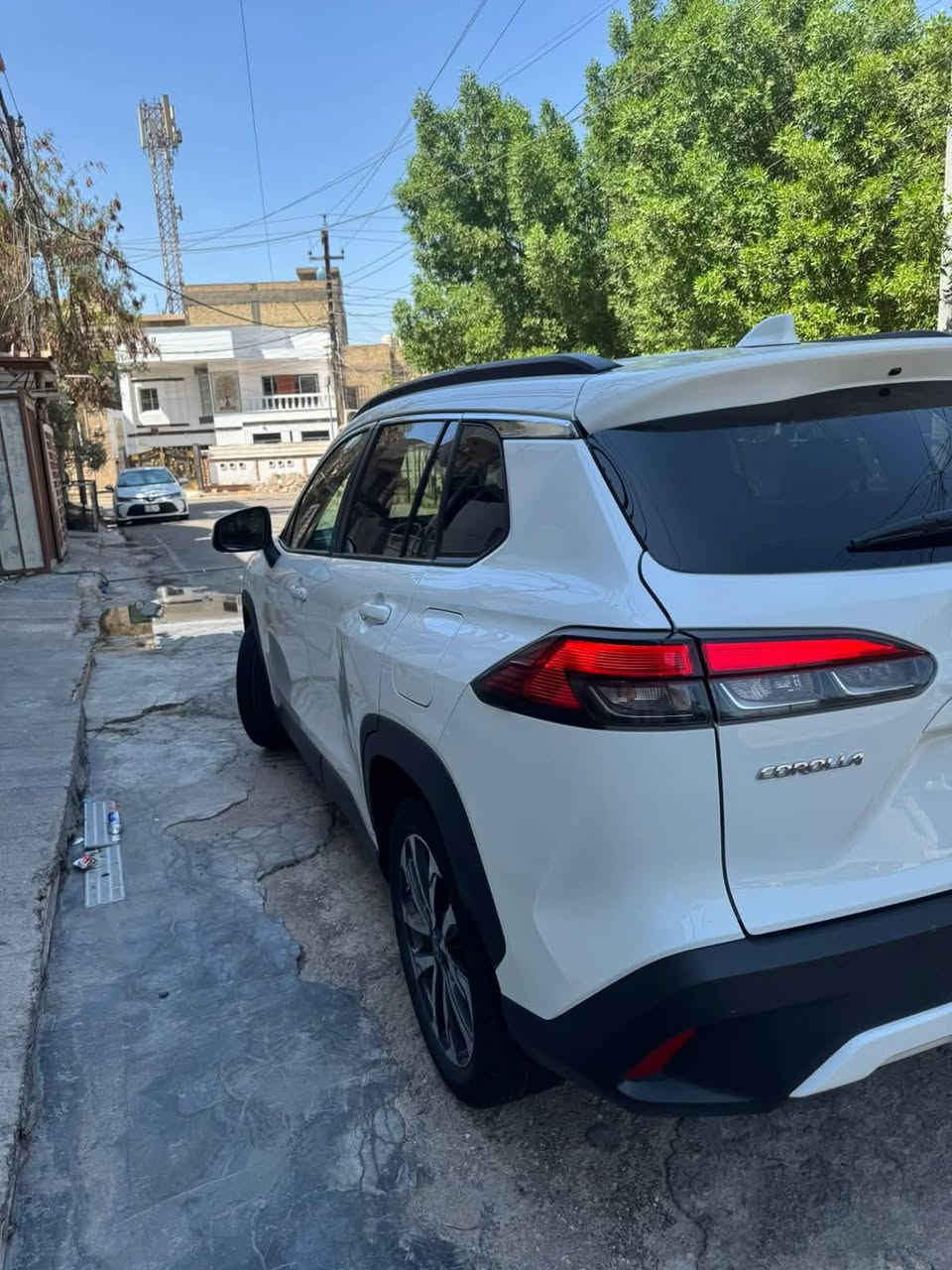 �🚘 فرصة مميزة | TOYOTA COROLLA CROSS 2024 HYBRID 🚘🔥
🇺🇸 وارد أمريكي | هايبرد | لون أبيض 🤍

✨ إذا بدك Corolla Cross Hybrid بمواصفات أمريكية وتجهيز مميز، لا تفوّت فرصة المعاينة!

💎 أبرز المواصفات:
✔️ موديل 2024
✔️ Hybrid — اقتصادية بالوقود ⛽
✔️ وارد أمريكي 🇺🇸
✔️ لون أبيض أنيق 🤍
✔️ الشاصي والإرباك سليم
✔️ السيارة بدون حادث
✔️ يوجد صبغ بسيط في بعض القطع نتيجة أضرار خارجية سابقة
✔️ جاهزة للفحص والمعاينة

💰🔥 السعر الجديد: 18,000 دولار فقط 🔥💰

📍 بغداد – حي الجهاد

📞 للاستفسار والمعاينة:
أبو سيف
📱 ***********

🔑 لا تعتمد على الكلام… تعال افحص السيارة وشوفها بنفسك واحكم.

🚘 TOYOTA COROLLA CROSS HYBRID
اقتصادية • عملية • أنيقة • مواصفات أمريكية 🇺🇸
