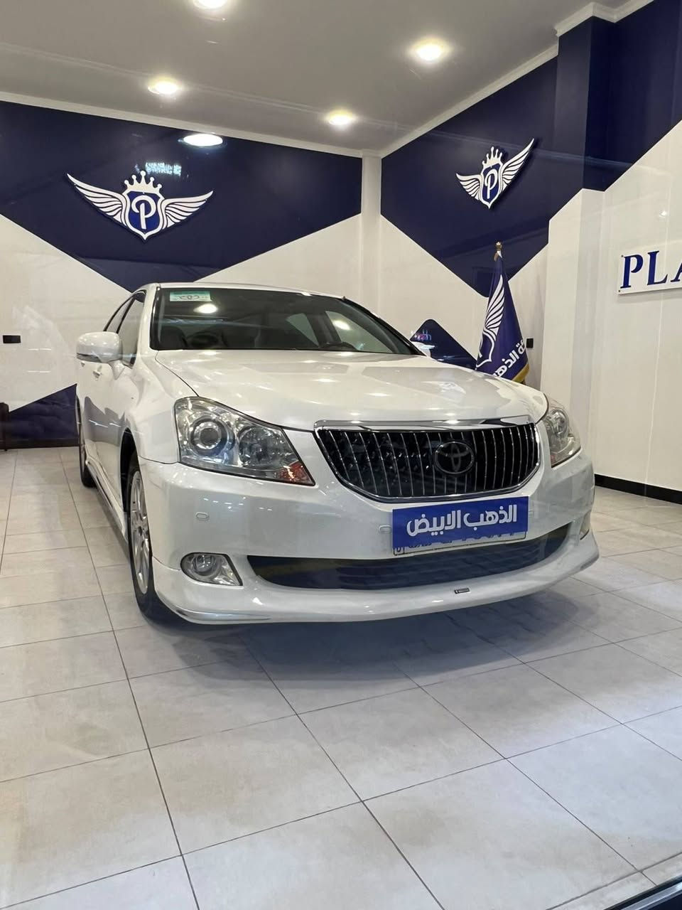 السلام عليكم 
تويوتا كراون ماجستا موديل 2010 فول مواصفات تحوير نجف بلكامل رقم بغداد قرار 102 ماشية 107 ألف...السعر 225وبيها مجال للشراي...مكان السيارة كربلاء المقدسة ... للأستفسار ***********
