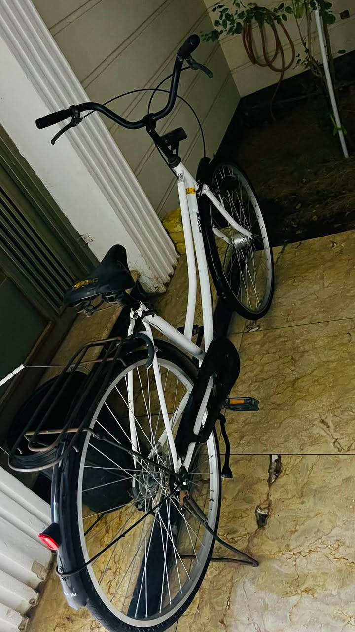 للبيع حجم 27 حاوية ياباني
كله شغال سعره 130 وبي مجال عنواني ناصرية مركز 
***********
