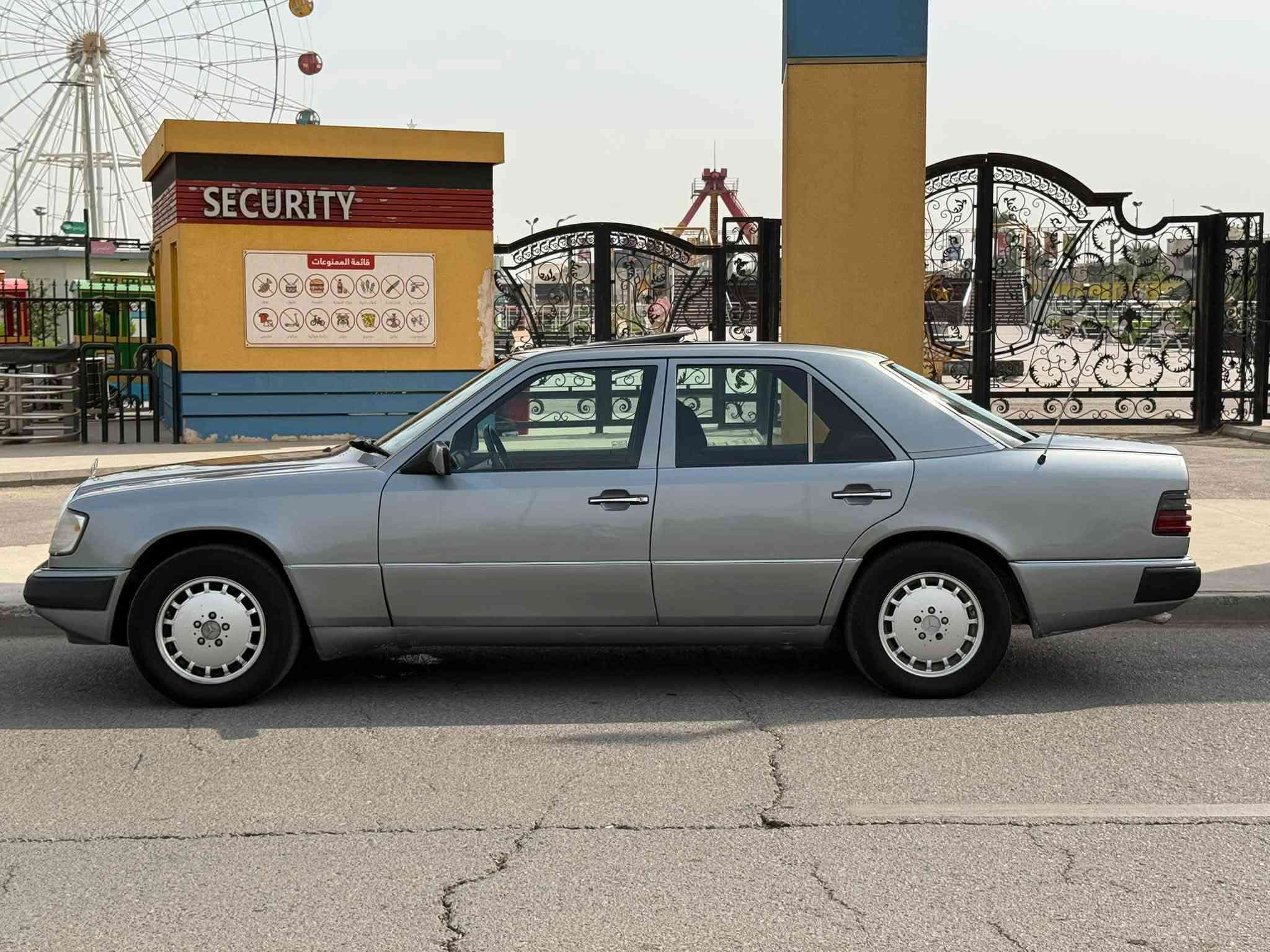 مرسيدس E300 • موديل ١٩٩٠ • ستة سلندر
