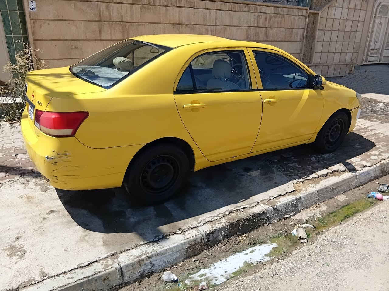 سيارة بي واي دي كير مكينة كورلا موديل2014 بطاقة بنزين وغاز موجود خفيف بي تصفية سعرها 44 بي مجال للطيبين رقمي (***********)
