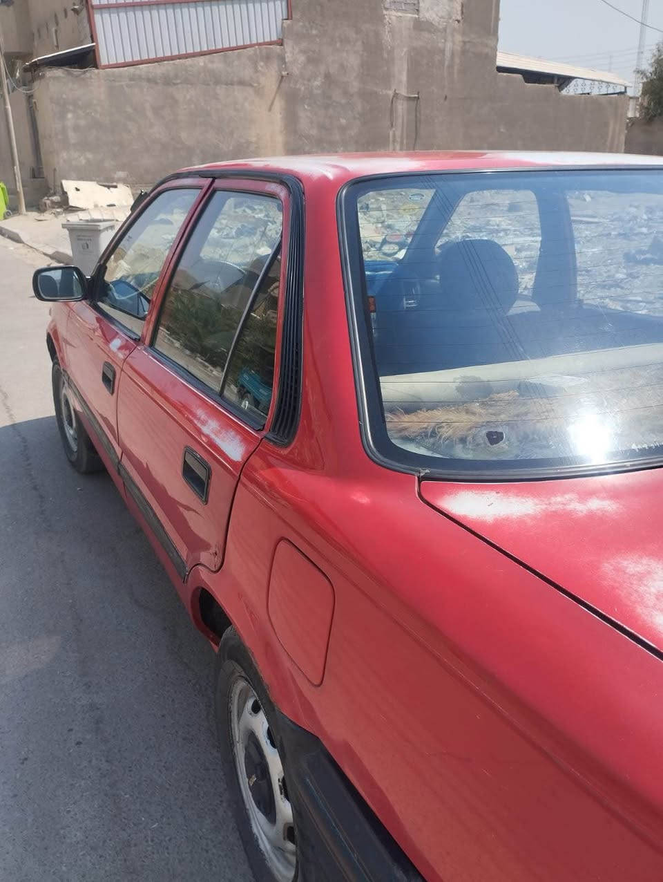 سلام عليكم شباب كوله موديل 90 بسم الولد كير عادي مكينه وكير جدد حداده وتخم تاير ودواخل جدد مكفوله من الضربه والصبغ والمعجون سياره جديده وجاهزه الاتصال*********** مكان السياره بصره قظاء المدينه اخوان اني مكلف بلنشر اتصل ع الرقم القرنة, البصرة

