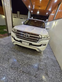 لاندكروز GXR • محرك V8 • تحويل ثاني يوم