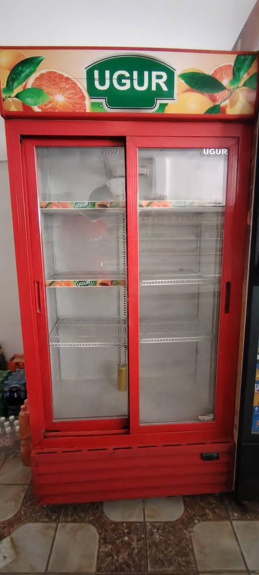 العموديه 95 في 2 متر تركي الزان ب450 القطعه
البطحيه 155 في 65 ب250

كلهن ضمان ع الشغل وماداخلات تصليح

***********
