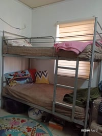 سرير طابقين • غرفة نوم