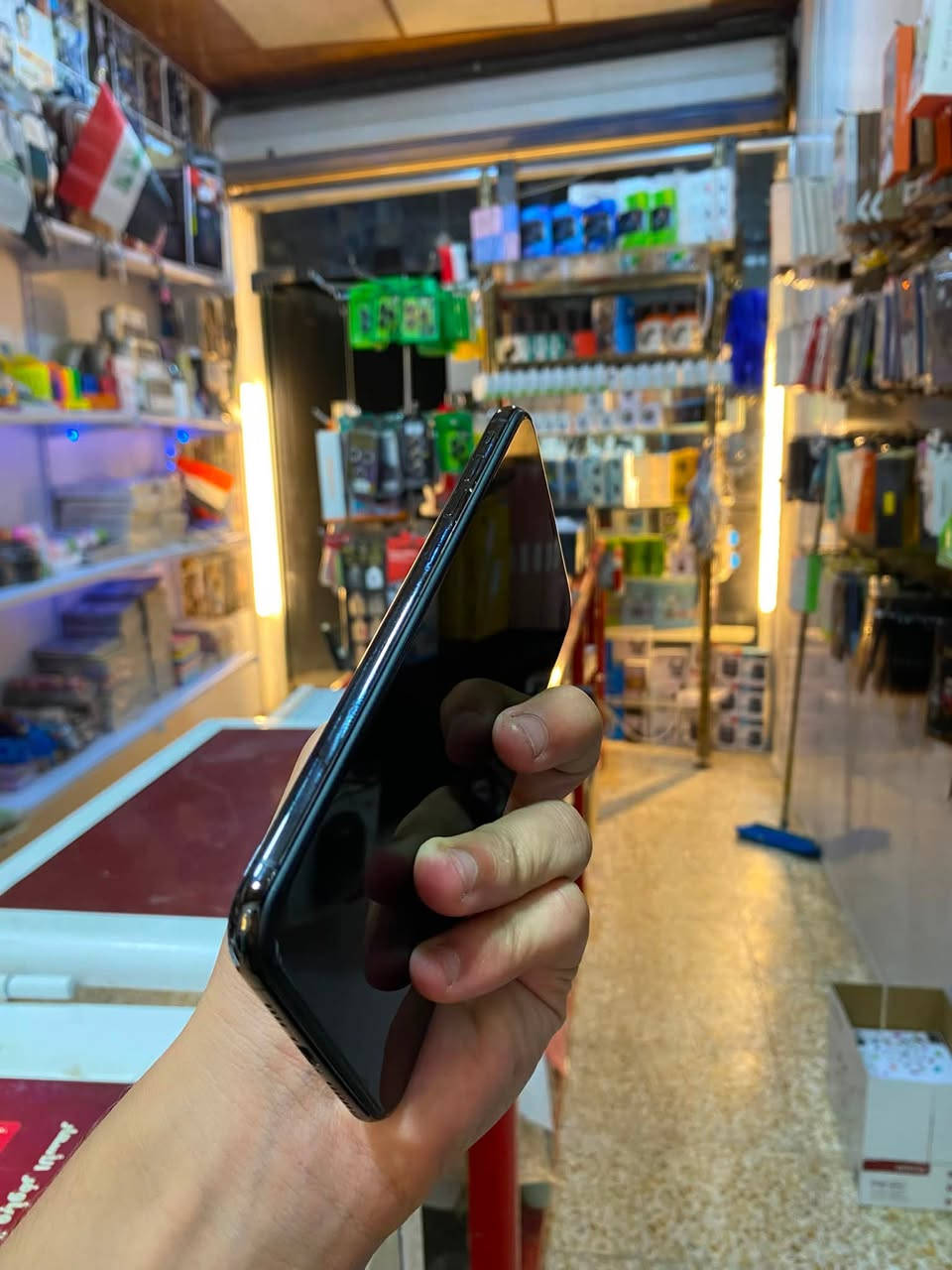 ايفون اكس ماكس
ذاكره256
بطارية مبدلة اصلي100%
فيس ايدي مشكلة
نضافه كدام العين
210🔒

للتواصل
***********
