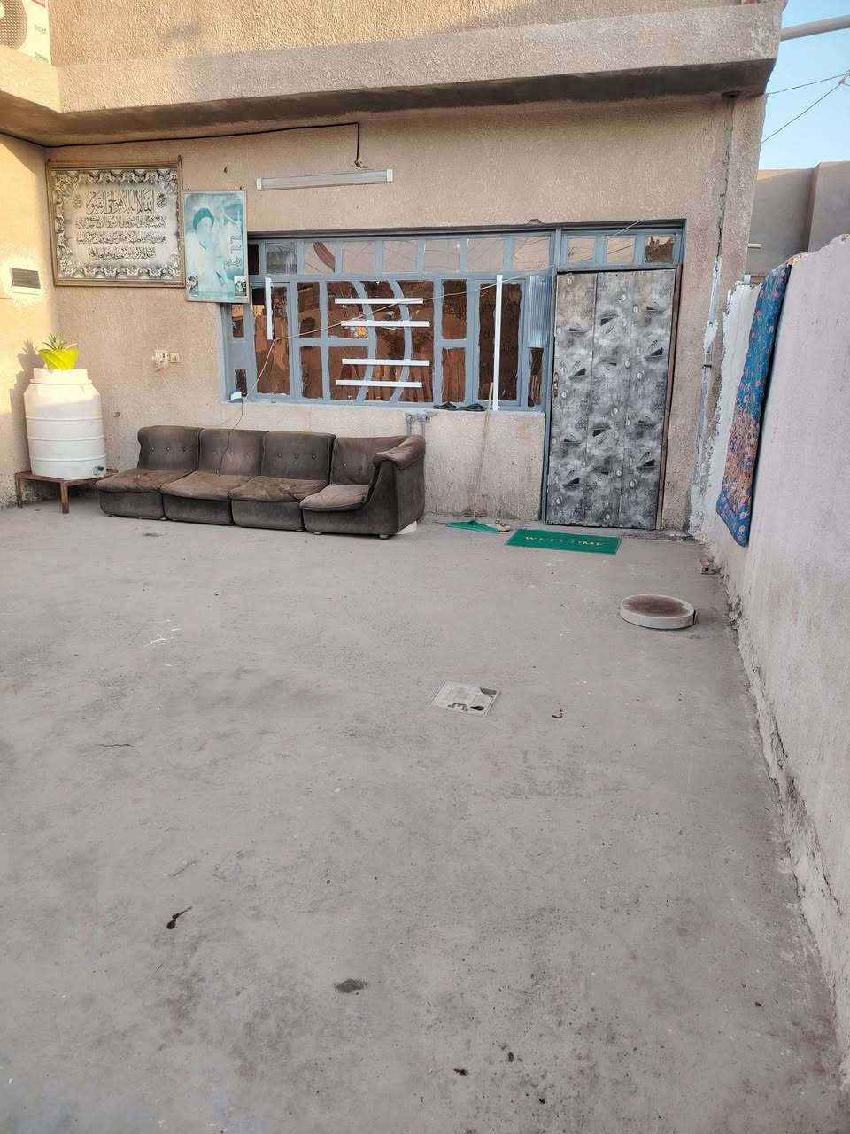 سلام عليكم ورحمت الله وبركاته
بيت طابو صرف طابقين مع قطعه بصفه نفس السند لمساحه لكليه ٣٢٠ متر لجبهه ١٥ نزال ٢٠ لعنوان شاعوره شارع لمدارس طابو صرف وللعلم موجوده مجاري تبليط مي كهرباء ***********
