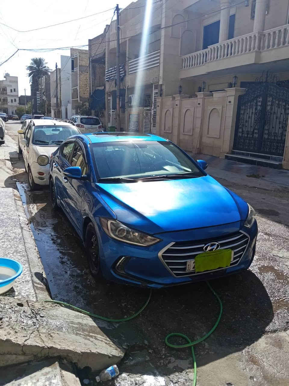 السلام عليكم للبيع
هونداي النترا 2017 فول مواصفات لمتيد
رقم اربيل الجديد بأسمي 
مكينة كير مكفول السيارة ترايها زيرو
جديدة جدا حادثها  فقط بنيد بدون دواخل 
لون جويتي ازرق مكان السياره. بغداد .الحريه   السعر 125 وبيه مجال للاستفسار اتصال عل رقم.***********
