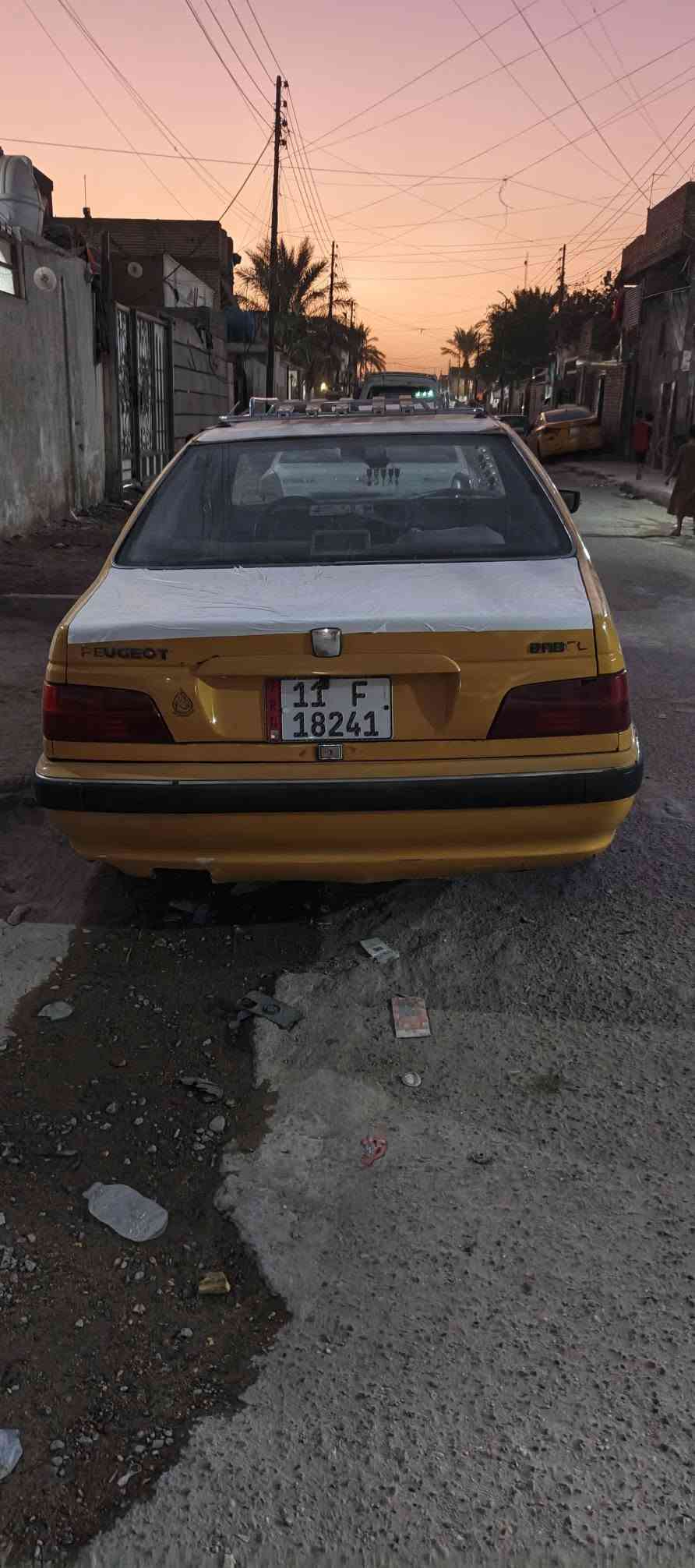 سلام عليكم بيجو بارص بسمي مديل 15 مكينه فرنسي 2000تخم تاير سدر جديد تبريد ثلج سياره حلوه السعر 38وبيهه مجال مكاني العبيدي الرقم ***********
