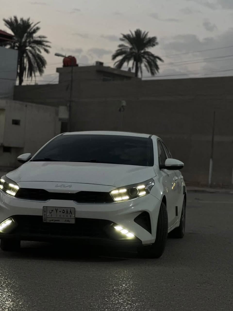 كيا سيراتو موديل 2022 خليجي
سياره نظيفه جدا جاهزه مابيه اي نقص
مكينه 1600 دوش فتحه شاشه كامره حساس

صار بيها طخه بالباب الخلفي عندي صورته
بدلته شركة نفس اللون بلادي
فقط هاي الباقي مكفول سونار موجود
مكاني بغداد زيونه 
السعر 145 ورقه للاتصال ***********
