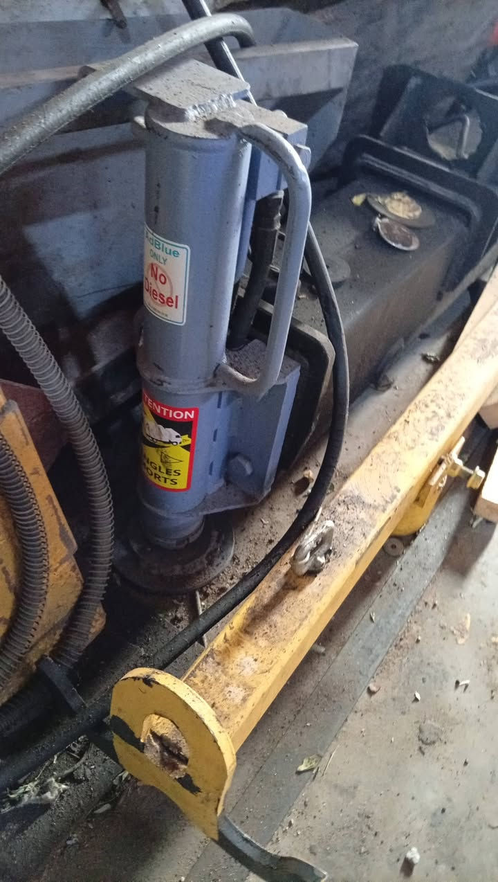 للبیع ڕجل خلفی مکانی سلێمانی 
***********

