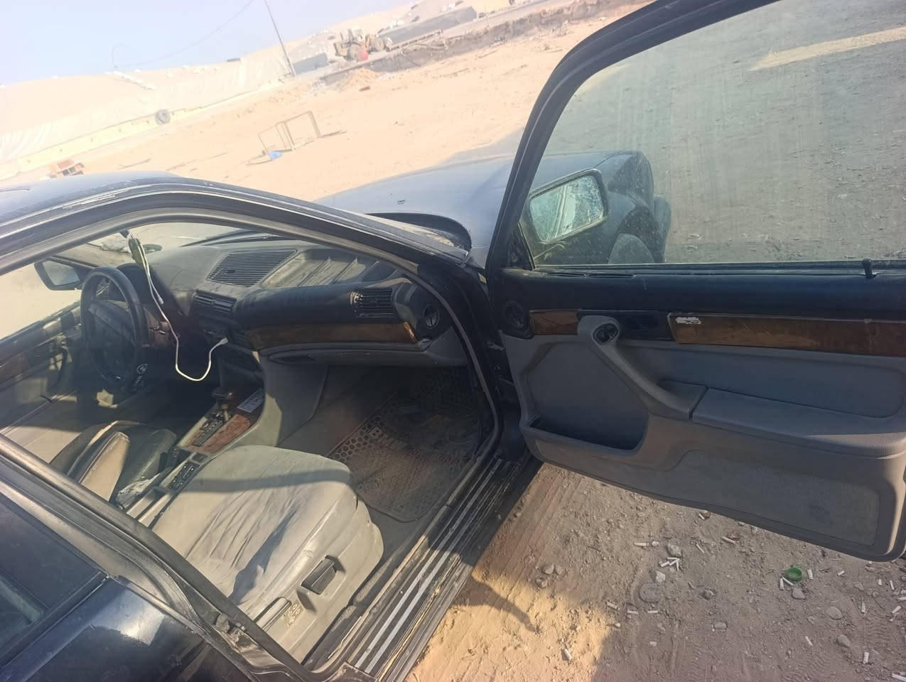 بي ام 735 • مكينة ٣.٠ • رقم انبار
