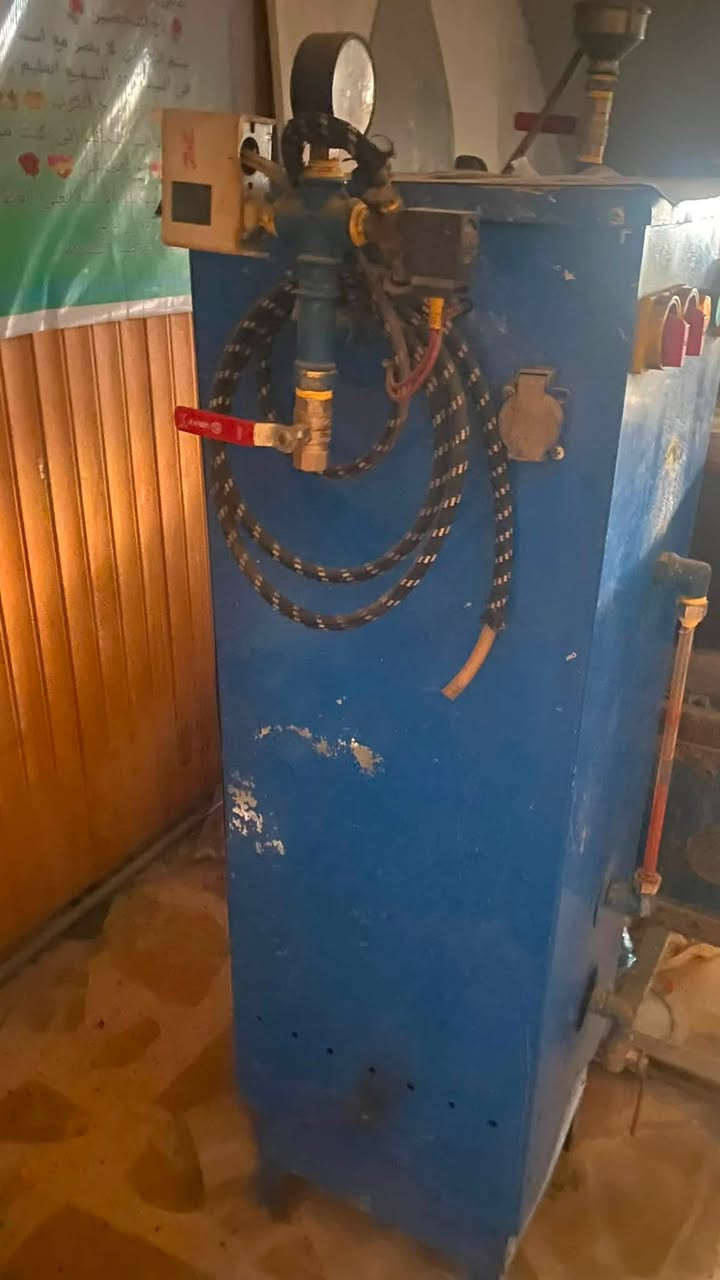 نورفه اثنين اوتي للبيع نظيفه كلش عنواني جكوك الكاظمية للاستفسار ***********
