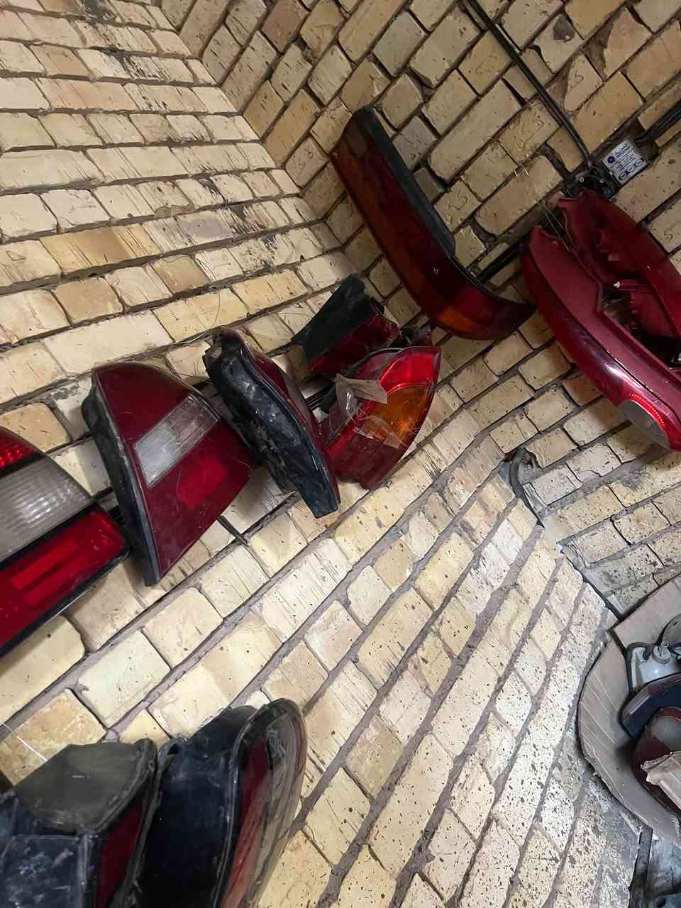 سلام عليكم مجموعه غراض بكلايت ومازدات وسكنات ومري وكتفات ودشبول مال كيه سيفيه بكلايت ومازدات بيهن كوري وياباني وامريكي جميع انواع سيارات قديم مكان ابو غريب غراض ابيعهن شلع ابيع قطعه على 5. رقم هاتف *********** اسيا***********
