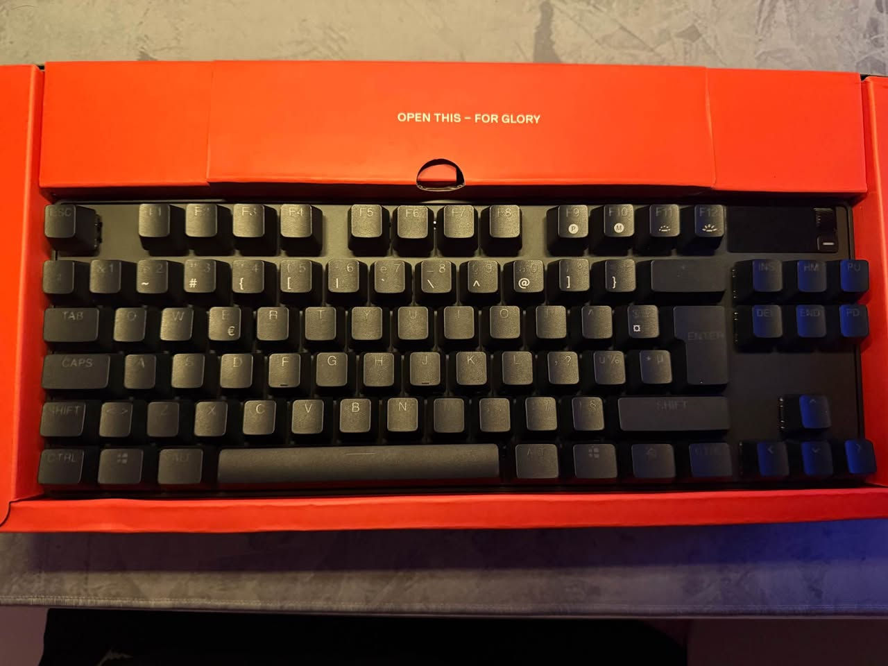 كيبورد steelseries apex pro tkl 
اوبن بوكس غير مستعمل 
مغناطيسي 
معروف ميحتاج اشرح عنه فقط اسمه كافي 

السعر : 230 الف 
علماً سعر الجديد بالمحلات 390 الف 

متوفر توصيل جميع محافظات العراق🚚

للتواصل خاص أو على الرقم : *********** بغداد, العراق
