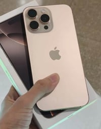 آيفون ١٦ برو ماكس • ٢٥٦ • بطارية ١٠٠٪