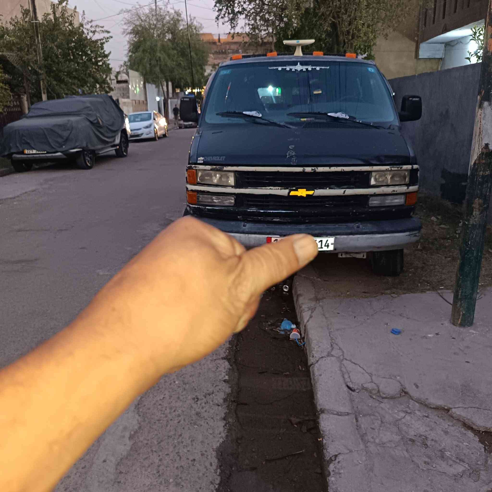 سلام عليكم شوفرليه اكس بريس موديل 1999مكينه 5700كير 1000بحاله ممتازة حداديه جديد التبريد ثلاث قطع وقطعه اضافيه مشدودة مال استاركس باتري جديد نقص كمبريسر وشغلات بسيطة للمراوس بسيارة صغيرة مكاني بغداد الدورة حي المعلمين السعر 43رقم بغداد انكليزي اجرة رقمي ***********
