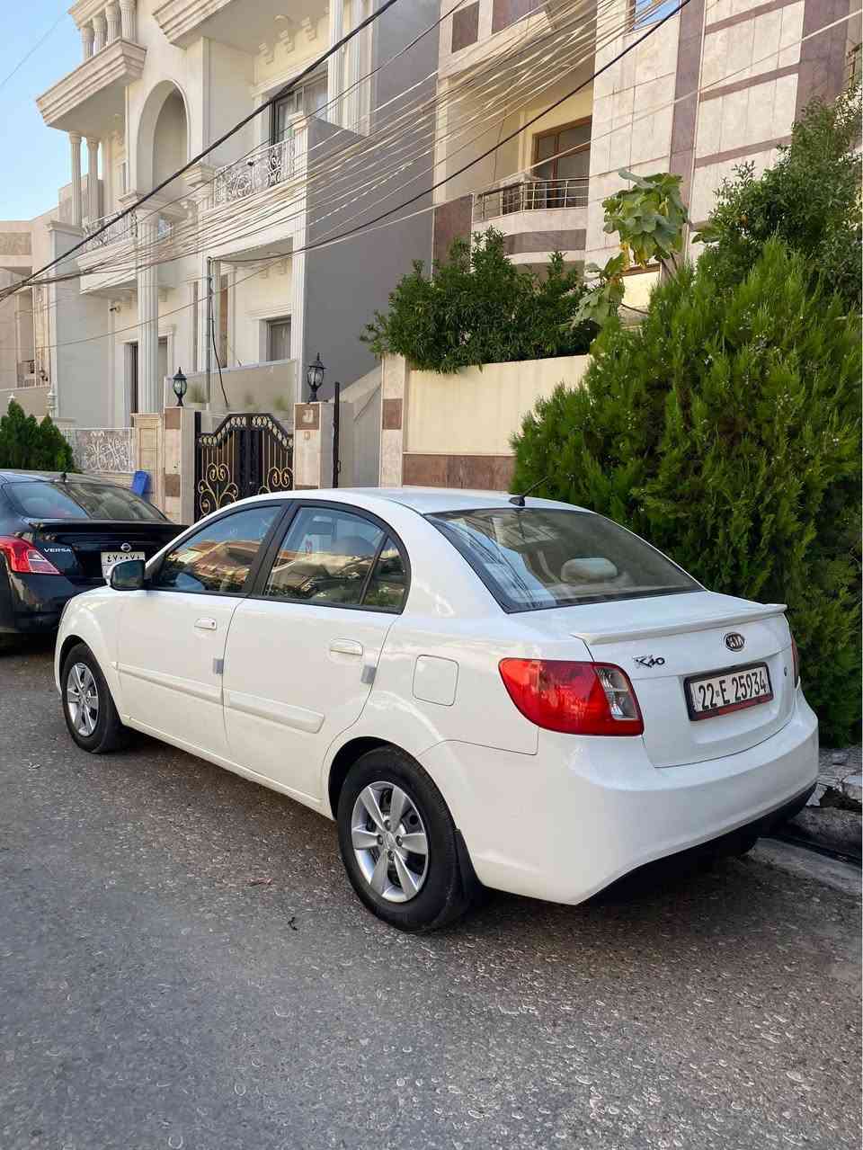 كيا ريو ٢٠١٢ خليجي كير محرك تبريد بشرط رقم وسنويه وهزة جديد كاميرا وشاشة  السيارة على وضع الشركة بيها حافة البوند صبغ فقط السعر ٨٧ ورقة     ***********.   *********** دهوك, العراق
