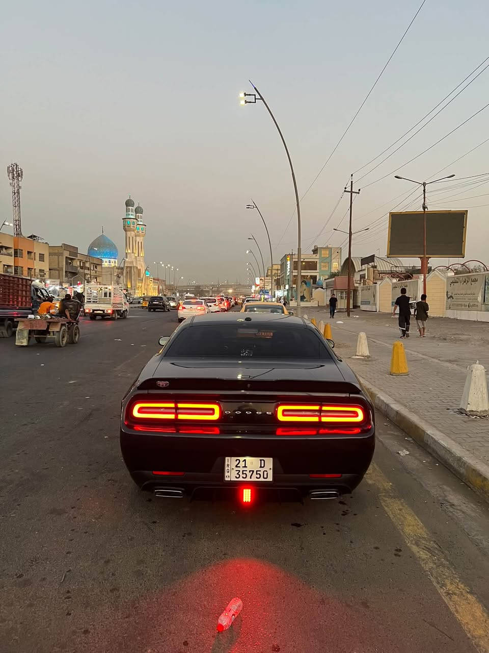 جالنجر 2019 sxt
مواصفات ال sxt المعروفه 
🧨مقعد كهرباء
🧨تحكمات ستيرن 
🧨عداد دجتال 
🧨كامره خلفيه 
🧨قفل سرعه 
🧨شاشه صغيره 
🧨مري كهرباء
🧨لون السياره نيلي وليس اسود 
السياره بدون ايرباك او شاصي بجم السياره كبس بلادي وحادث السياره مرفق بالمنشور 
للاستفسار الاتصال على الرقم 
***********
