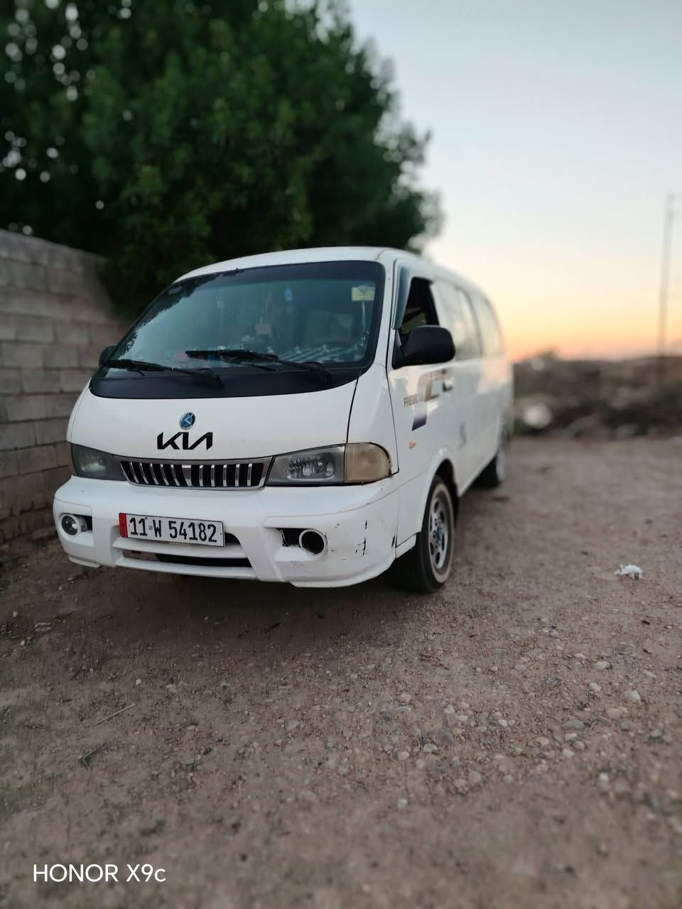 سلام عليكم سياره للبيع موديل 97مكاني الكوت كير و محرك و مكيانه مكفوله مكينة 3000 سوبر  كشنات و دواخلها نظيفات كهربائية شغاله *********** السعر 70 وبيها مجال
