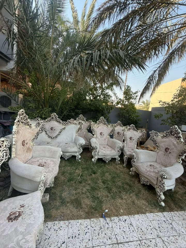السلام عليكم تخم 11 مقعد مصري للبيع سعر 700 الف 
***********
