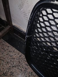شباك اوباما • نظيف • بها كسر