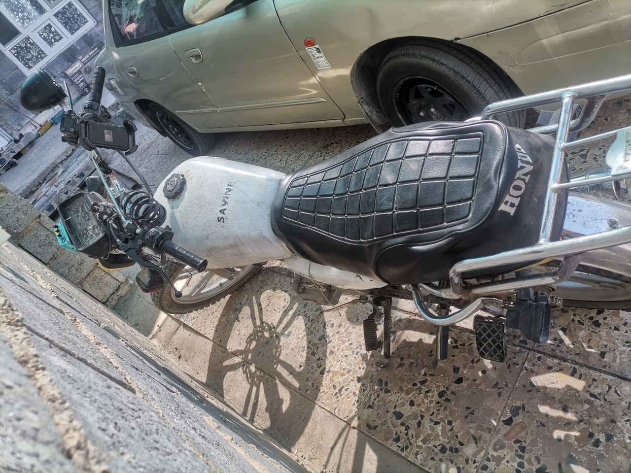 ايراني محرك 150  للبيع 5 كير سعر 500 بيه مجال *********** ***********
