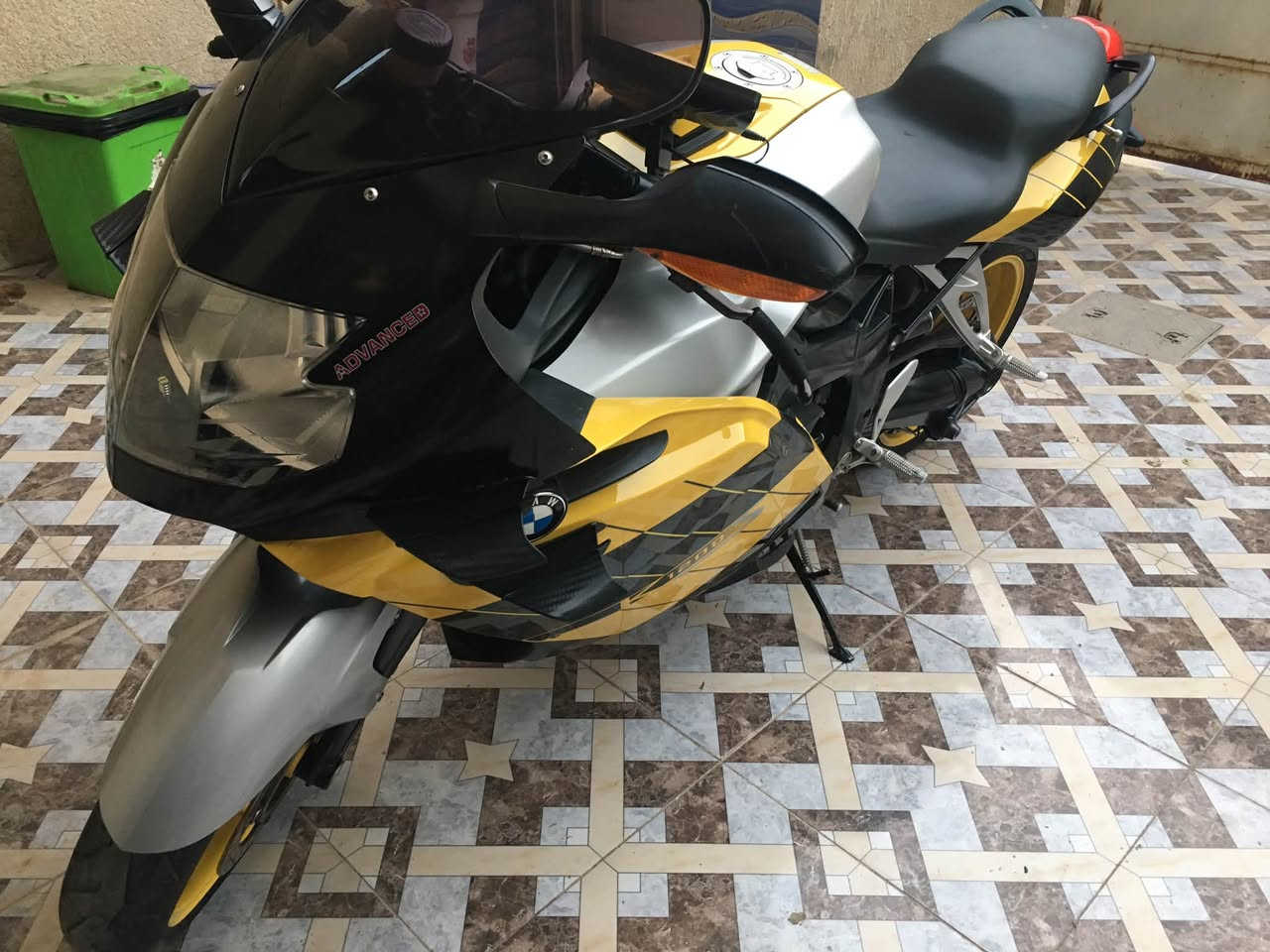السلام عليكم ورحمه الله وبركاته
للبيع  دراجه نوع BMW  موديل 2006 بلاديه عالشركه محرك k1200sصاروخ وتسارع مرعب  وارد ياباني 3 انظمه قياده رقم وسنويه باسمي تحويل مباشر للاستفسار اكثر اتصال فقط ***********
