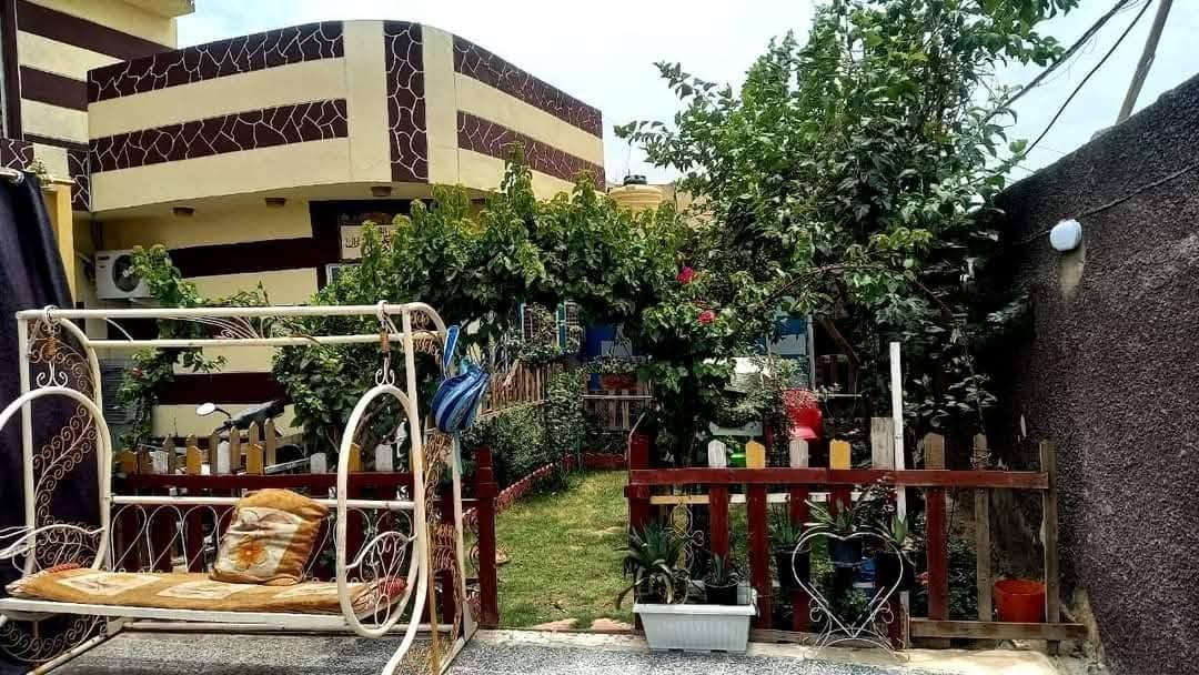 السلام عليكم بيت زراعي سند 25 للبيع او مرواس،في التاجي 24 ابو عظام مقابيل أسواق بركات سبع الدجيل داخل الفرع 
-المساحة 400 متر
-الغرف(6).  2 نظام سويت
-استقبال 10بـ4
-2 صالة
-مطبخ 5بـ4
-حمام عدد 4
 - البيت جاهز ونظيف
-السعر (140) وبي مجال

هاتف :***********
