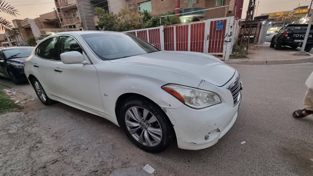 انفنتي موديل 2014
Q70

وارد امريكي حادثه من امريكا صفحه شخط 

 عارضها ب 120 بشده وعشرين يعني 

وسياره فول مواصفات 

للتواصل اتصال ع رقم 

***********
