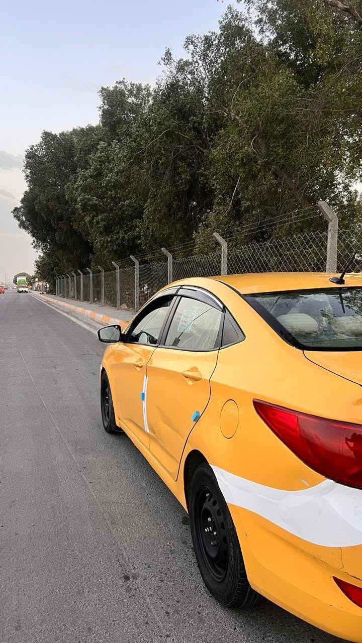 السلام عليكم عندي سياره اكسنت موديل ١٤ سياره حلوه ونظيفه حادثه جاملق اليمين شويه من البنيد جاملق الخلفي بي تعمير  سياره  وارد كندي السعر ٦٨ موبايل *********** عباس
