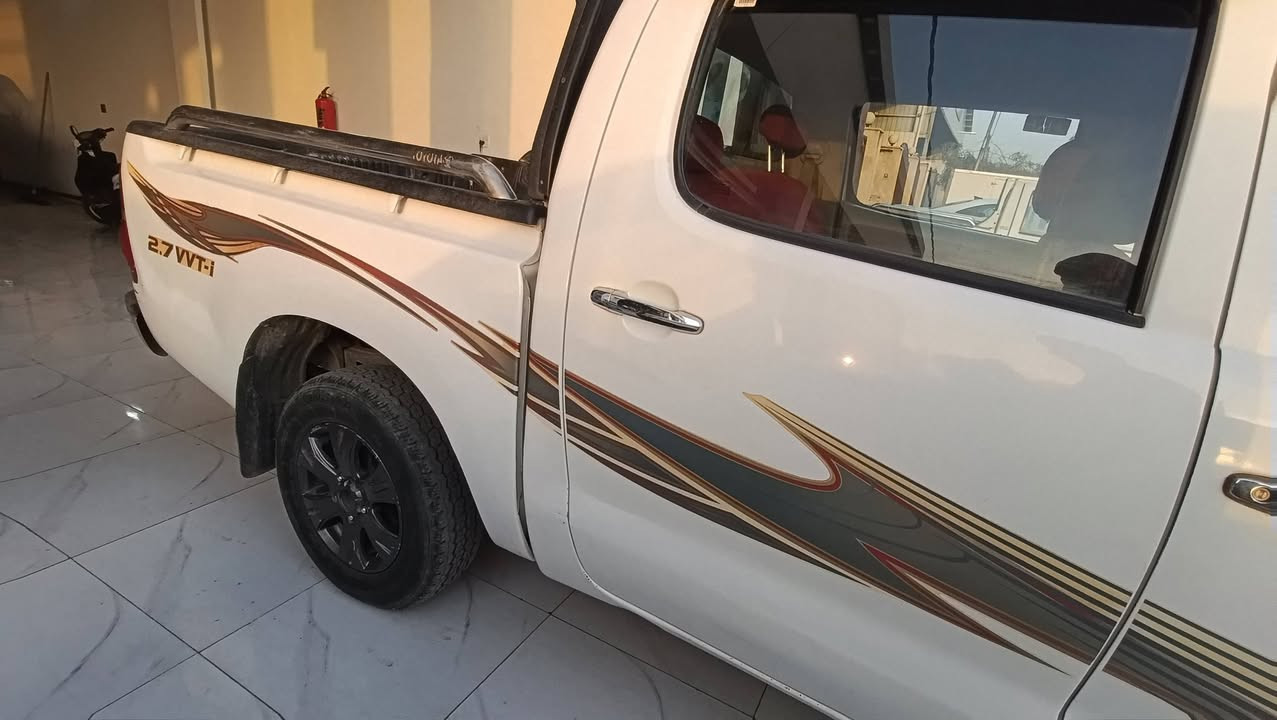 هايلوكس خليجي • ٢٠١١ • رقم اربيل