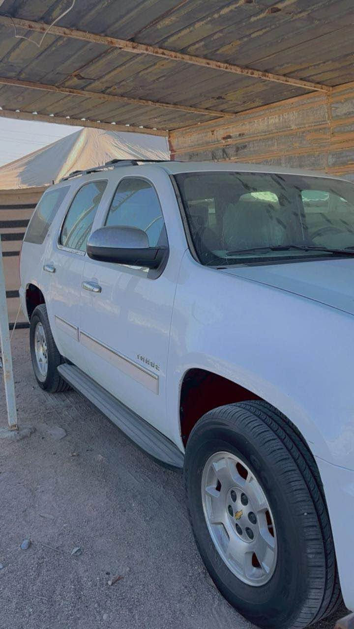 تاهو ٢٠١٤ lt  خليجي الغانم ماشي ١٨٠ حقيقي كفالة ٤ تواير جدد سبير وعدة الوكالة ما مستخدم فرشات الوكالة تصفية للمكينة وكراسي مكينة حديثة سياره جديده قطعه نادره حيل رقم بصره بسمي تحويل ثاني يوم مكان سياره بصره الشراي يتصل وبخدمته اخوان *********** الزبير, البصرة
